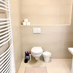 公寓 2 Rooms, Free Parking, 25 Min To Duesseldorf, 150 Mbps Wlan 杜伊斯堡
