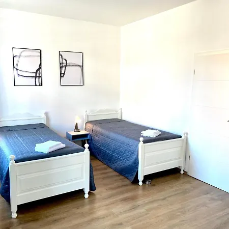 2 Rooms, Free Parking, 25 Min To Duesseldorf, 150 Mbps Wlan *