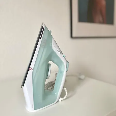 2 Rooms, Free Parking, 25 Min To Duesseldorf, 150 Mbps Wlan Duisburg