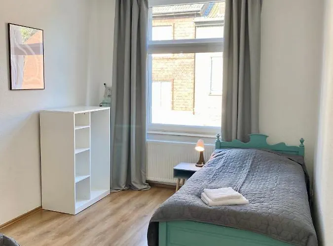 2 Rooms, Free Parking, 25 Min To Duesseldorf, 150 Mbps Wlan Apartament
