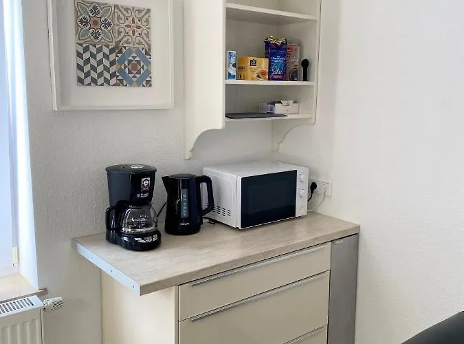 2 Rooms, Free Parking, 25 Min To Duesseldorf, 150 Mbps Wlan Apartament