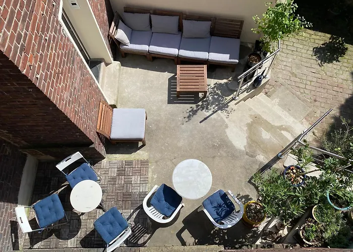 2 Rooms, Free Parking, 25 Min To Duesseldorf, 150 Mbps Wlan * Duisburg