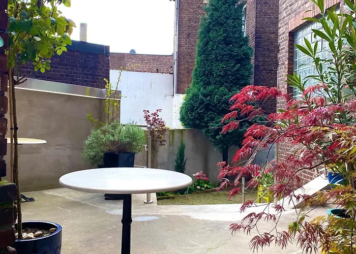 2 Rooms, Free Parking, 25 Min To Duesseldorf, 150 Mbps Wlan