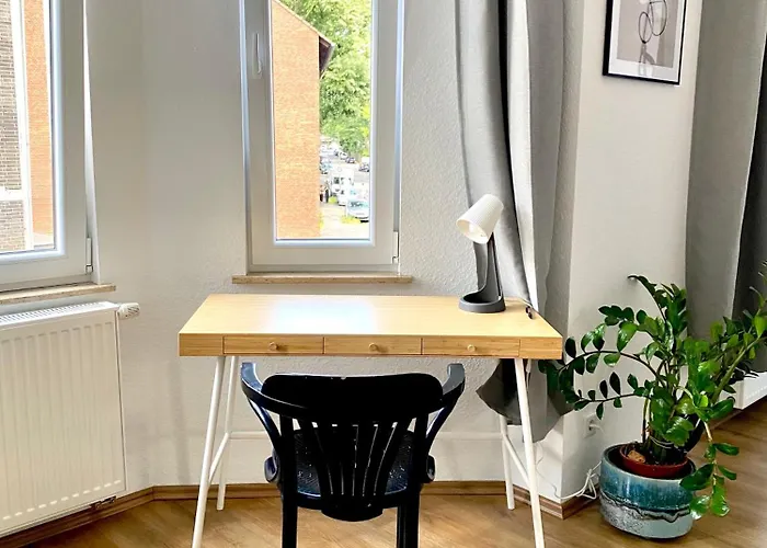 2 Rooms, Free Parking, 25 Min To Duesseldorf, 150 Mbps Wlan Apartament Duisburg