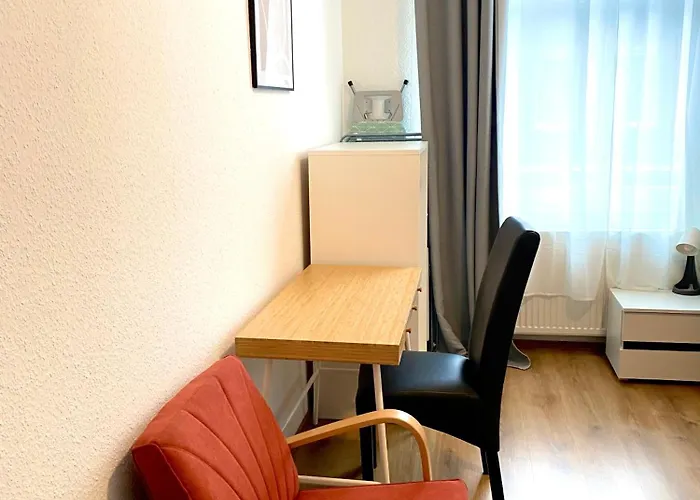 2 Rooms, Free Parking, 25 Min To Duesseldorf, 150 Mbps Wlan Apartament *